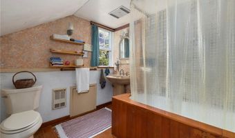 856 N Main Rd, Jamestown, RI 02835