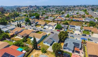 7495 San Vicente St, San Diego, CA 92114