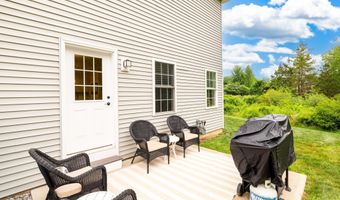 51 Gillette Way 51, Bristol, CT 06010
