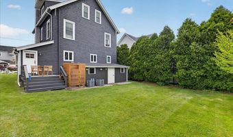 14 Island View Ave, Branford, CT 06405