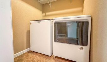 502 Granite Dr, Bismarck, ND 58503