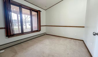 467 Rohr St, Arnolds Park, IA 51331