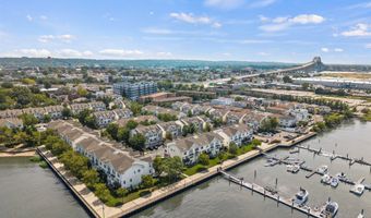 32 MARINA Dr, Bayonne, NJ 07002