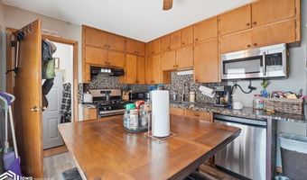 609 West St, Alden, IA 50006
