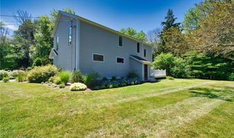 23 Fesser Ave, Bristol, RI 02809