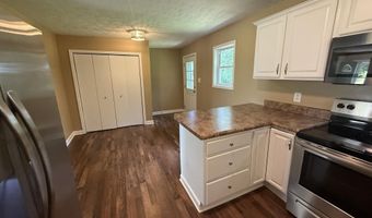 7011 Poplar Corner Rd, Bells, TN 38006