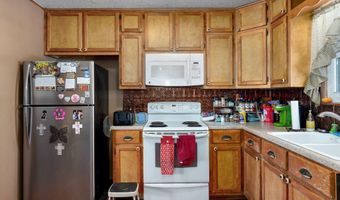 667 W Elm St, Aurora, MO 65605
