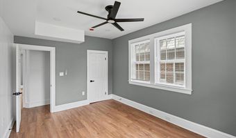 7 YORK Ct, Baltimore, MD 21218