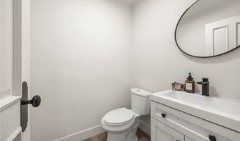 25311 Pike Rd, Laguna Hills, CA 92653
