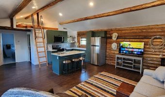 17 Frontier St, Diamondville, WY 83116