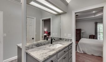 209 Lake Terrace Pl, Brandon, MS 39047