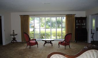 22 12th St, Apalachicola, FL 32320