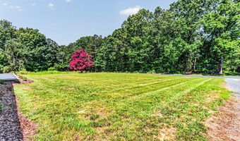 819 Sawyersville Rd, Asheboro, NC 27205