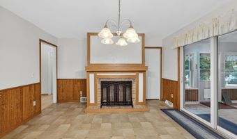 6809 Pilgrim Rd, Madison, WI 53711