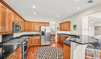 30 Dolphin Point Dr, Beaufort, SC 29907