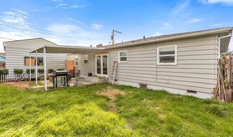 400 N 10th St, Central Point, OR 97502