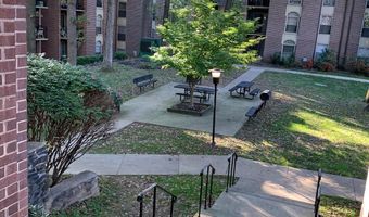 3300 WOODBURN VILLAGE Dr 31, Annandale, VA 22003