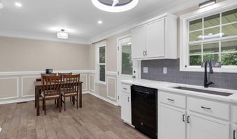 130 Childmark Dr, Albertville, AL 35950