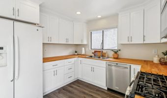 2829 Forest View Way, Carlsbad, CA 92008