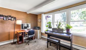 24 Rosewood Dr, Amherst, NY 14221