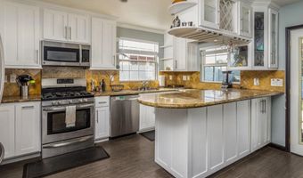 532 Kempton St, Spring Valley, CA 91977