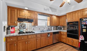 28 Cedar St, Bayville, NJ 08721