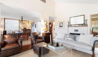 668 Indian Ave, Middletown, RI 02842