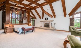 879 N 200 Rd, Baldwin City, KS 66006