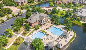 8659 Coveview Ct, Deerfield, OH 45040