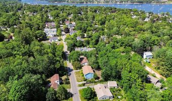 153 Cedar St, Belfast, ME 04915
