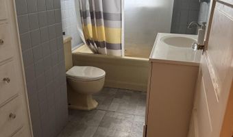 701 MAPLE St, Atlantic, IA 50022