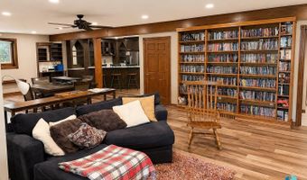 48190 265th St, Brandon, SD 57005