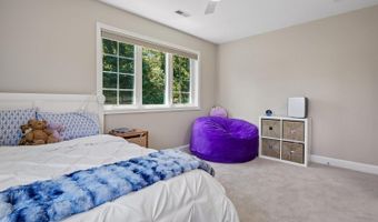 3536 N DICKERSON St, Arlington, VA 22207