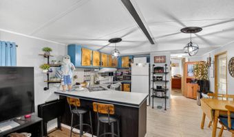 26 Leisure Dr, Auburndale, FL 33823