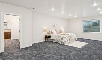 735 E 850 S, Centerville, UT 84014