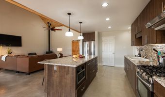 54 Upper Rim Rd E, Arroyo Seco, NM 87514
