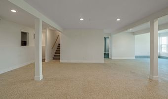 18266 S HOLLY Ln, Oregon City, OR 97045