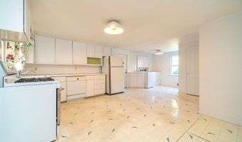 24 Homecrest Dr, Berlin, CT 06037