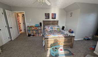 1705 Tyler Ave, Aurora, MO 65605