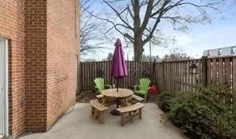 4809 SANGAMORE Rd #6, Bethesda, MD 20816