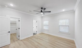 100 Selkirk Dr, Bella Vista, AR 72715