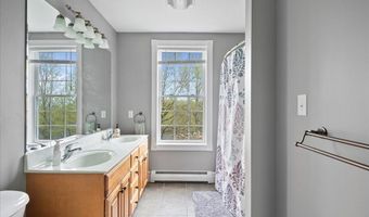 34 Goldsbury Woods Rd, Barre, VT 05641