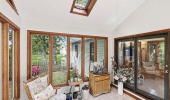 1309 Sanders Dr, Auburn, IN 46706
