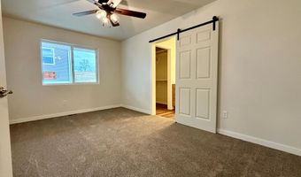 826 Heritage St, Belle Fourche, SD 57717