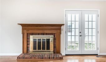 1369 Nykiel Ct, Ballwin, MO 63011