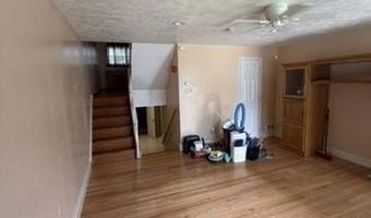 706 Mohawk St, Allentown, PA 18103