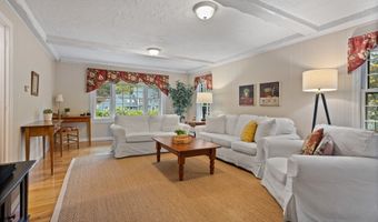 19 Lincoln Dr, Acton, MA 01720