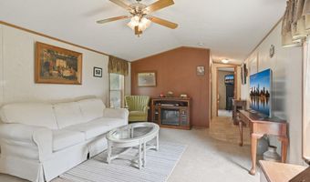 42 Sparrow Dr, Augusta, ME 04330