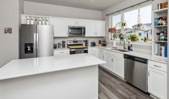 616 NE Pearl Dr, Ankeny, IA 50021