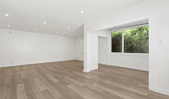 1525 N Hayworth Ave 204, Los Angeles, CA 90046